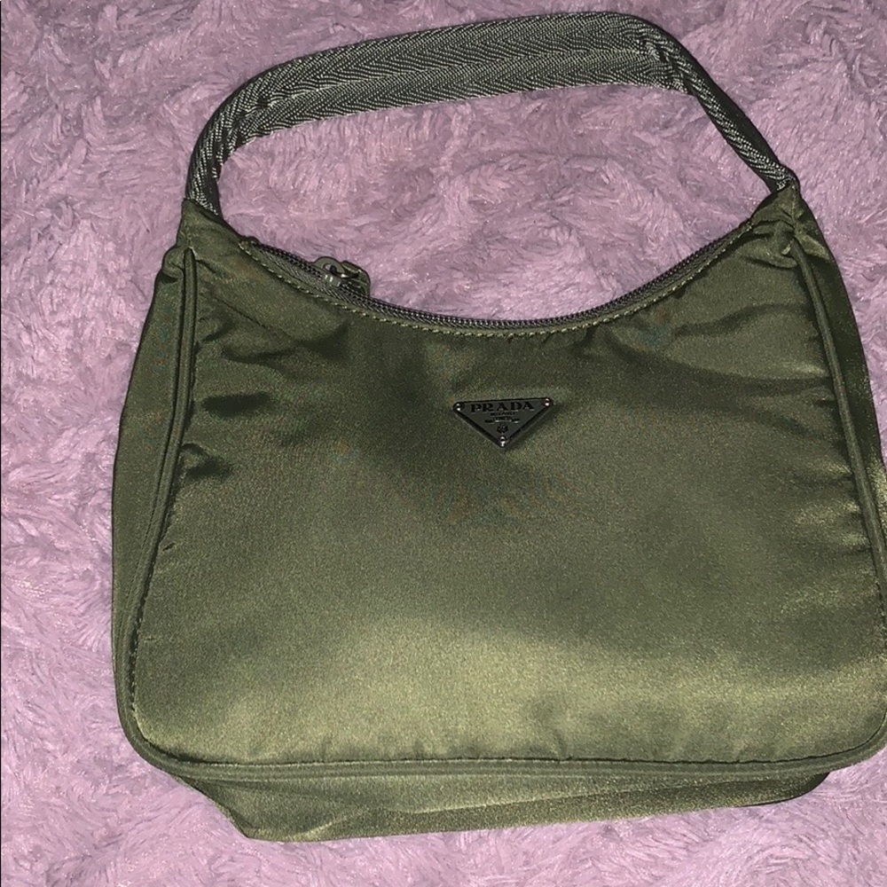 Military green tessuto